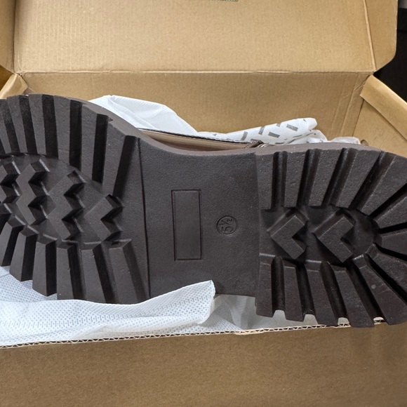 IDIFU Glossy Chocolate Combat Boots - Picture 3 of 4